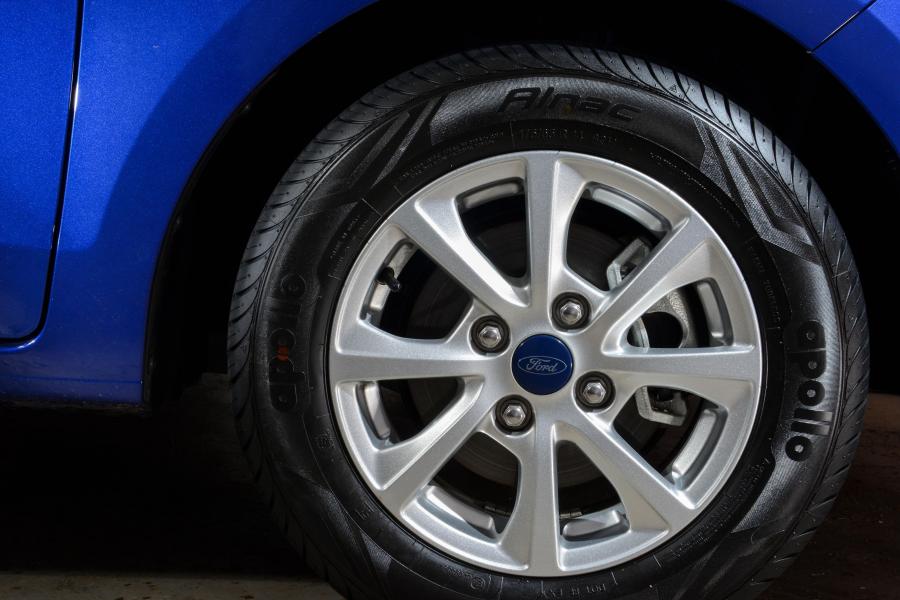 Колеса Ford Figo 2018 года  (фото 27 из 45)